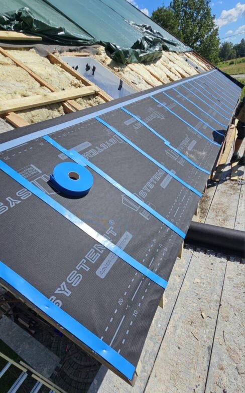 COVER Core STRONG četru slāņu stiegrota jumta membrāna (200g/m² - 75m² rullis) - Image 2